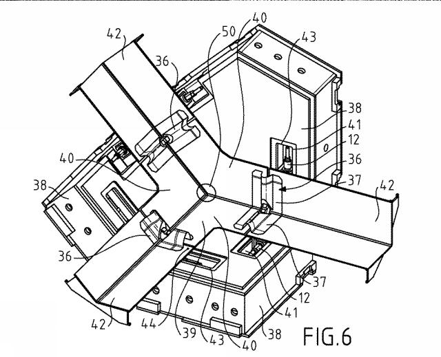 2019048667-アングルブラケットを備える密閉断熱タンク 図000008