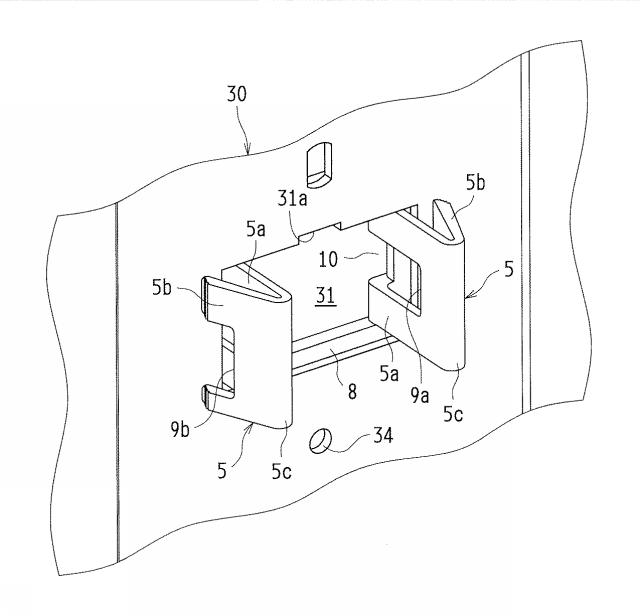 2020013690-コネクタ保持具及びこれを備えた電子機器 図000010